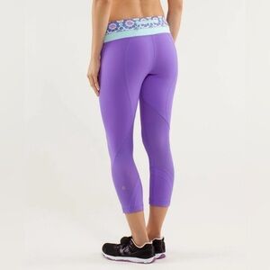 Lululemon Run Inspire Crop Power Purple size 4